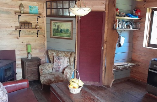 Moitas Cabin | Off-grid, romantic wooden cabin with library and cottage gardens