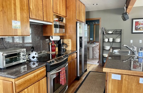 Crested Butte House | Oh Be Joyful! House - One block from Camp4 Coffee