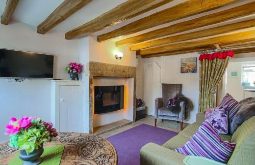 Whalley House | Oh So Snug