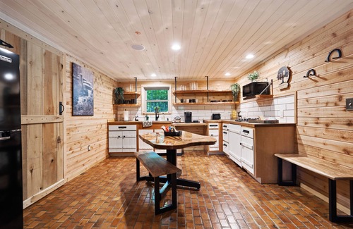 Ohiopyle Cabin | Ohiopyle Luxury Treehouse