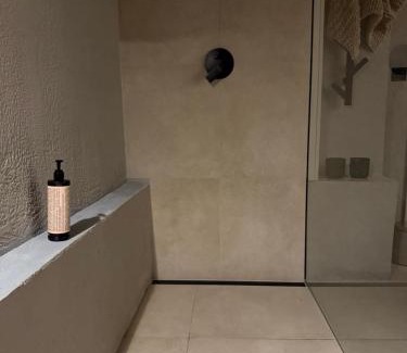 Ostrava City Centre House | OhMySpa - Bed & Bath