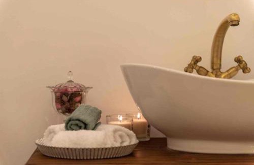 Vouni Bed & Breakfast | Oinou Strata - Adults Only