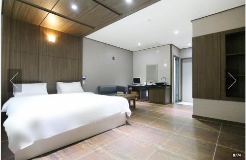 Deoksan Hotel | OK Hotel