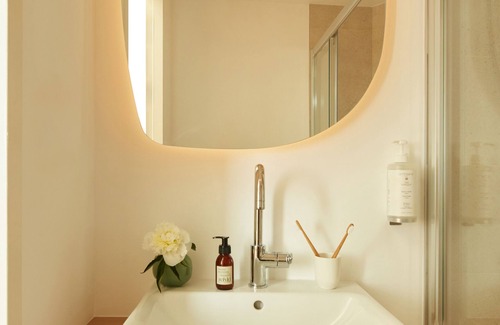Quartier du Pont-de-Flandre Hotel | OKKO Hotels Paris Rosa Parks