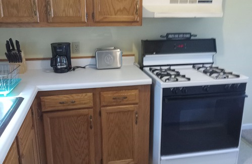 Wayland Cottage | OKTOBER FEST OCT 4! Sit by the fire, walk the trails! RELAX! 130 a night