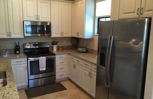 Ole Condo | Olé Lely, Corner 2 Bedroom, 2 Bath, Sleeps 6. Professionally Decorated.1st Floor