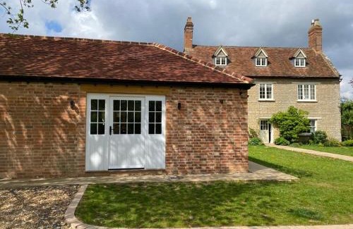 Newport Pagnell Bed & Breakfast | Old Bunsty, Milton Keynes