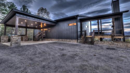 Ridgeline Vistas House | Old Chicago