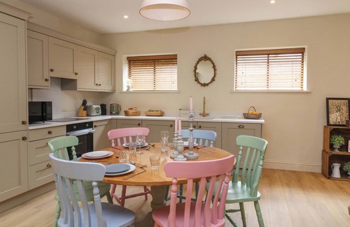 Burford Cottage | OLD COTTAGE HOSPITAL ANNEXE, family friendly in Burford