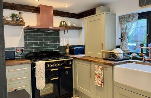 Shottery House | Old Cottage in Stratford upon Avon