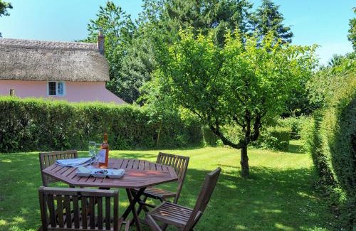 Whitchurch Canonicorum House | Old Cross Cottage