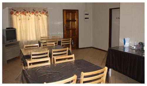 Lephalale House | Old farmhouse for 3 in Limpopo Province