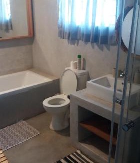 Lephalale House | Old farmhouse for 3 in Limpopo Province