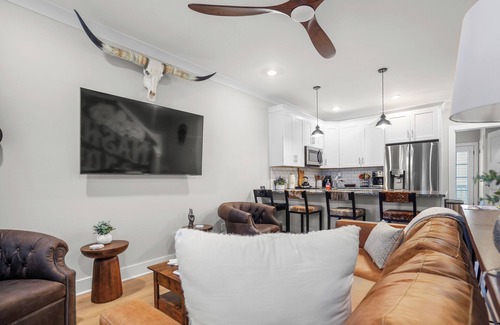 Old Hickory House | Old Hickory Retreat 2-Sleeps 8