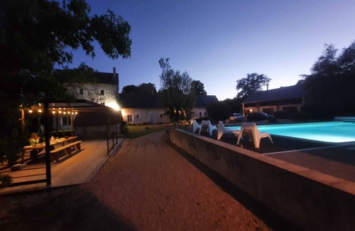 Reugny House | Old mill from the 19th century and its pond in the heart of the Châteaux of the Loire Valley