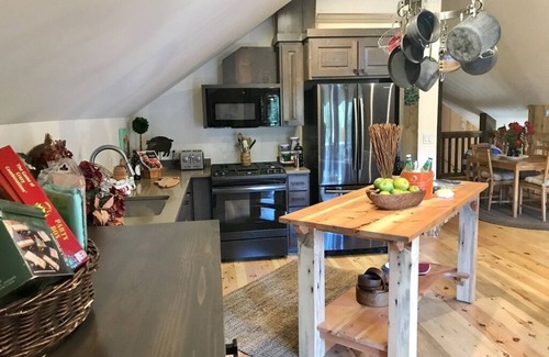 Klamath Falls Apartment | Old Mill Lodge Studio at Lake of the Woods