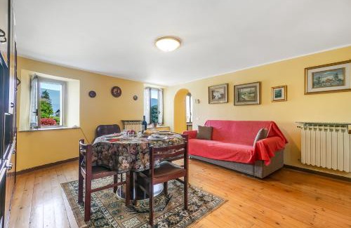 Pella Apartment | Old Pella 100m to Orta Lake - Happy Rentals