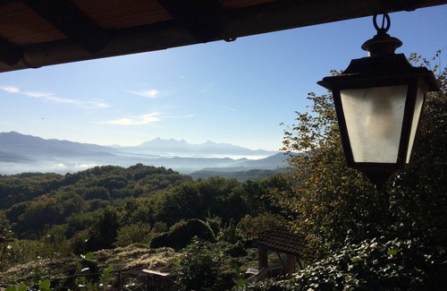 Pontremoli House | Old rectory in medieval village