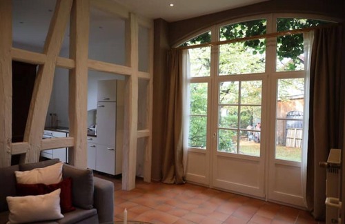 Lachendorf Apartment | Old schoolhouse in the Lüneburg Heath