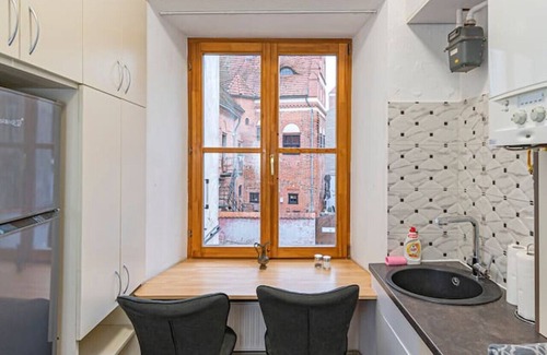 Old Town Apartment | Old town apart with parking 2 by Polo Apartments