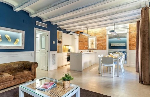 El Raval Apartment | Old Town building with rooftop terrace and pool! Unbeatable Location!