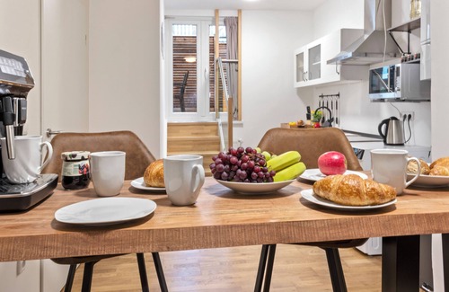 Altstadt - Sankt Lorenz Apartment | Old town! Exclusive 3-room apartment, roof terrace, WLAN, parking lot
