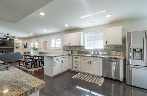 Scottsdale Highlands House | Old Town Scottsdale FAB Yard/Pool Indoor PingPong