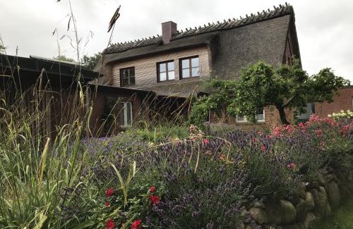 Hellert House | Olendeel