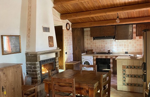 Albettone Ski Chalet | 'Olive Grove House' chalet with private terrace and Wi-Fi