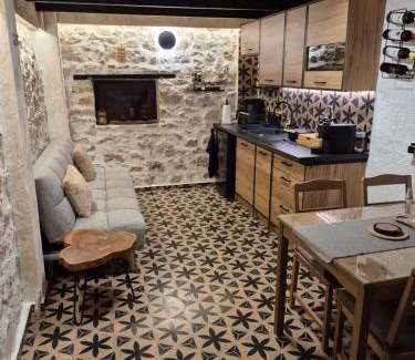 Aliartos Ski Chalet | Olive Stone House