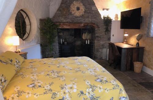 Olveston Villa | Olli's Cottage-Terrace & Jacuzzi