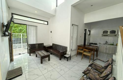 Mlati House | Omah Mamamia Homestay Jogja