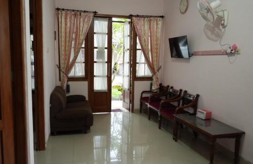 Banguntapan House | Omah Rere Full 1 Rumah, 2 kamar AC