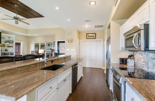 Barton Creek Lakeside Cottage | OMG! THAT VIEW! Cottage #20 in Barton Creek Lakeside-a private country club