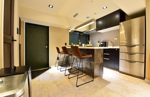 Minamiaoyama Apartment | Omotesando Chic 2-bedroom