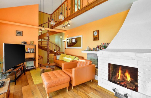 Sveti Juraj na Bregu House | On a small hill in Me?imurj, is located this beautiful vacation home with pool.