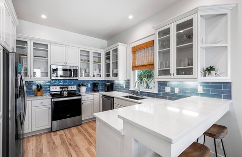 Delos House | *On Private Gated Beach*PoolHeat*Elevator*Luxury*