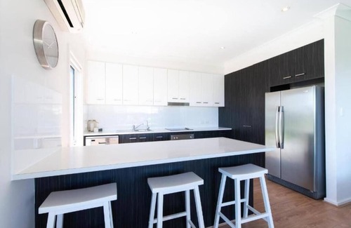 Sellicks Beach House | On Seascape - Entire Home Sellicks Beach
