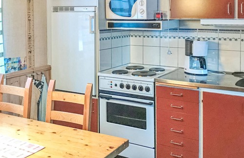 Solleron House | On the island of Sollerön in beautiful Lake Siljan, this practical vacation home welcomes you.