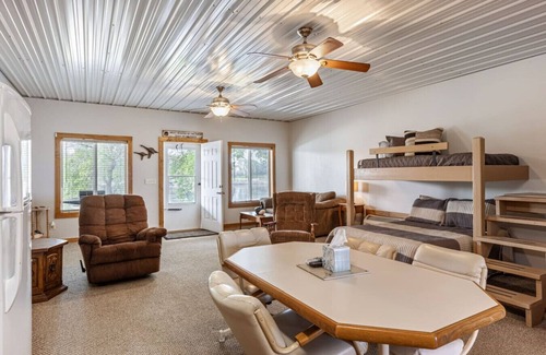 Burt County House | On the River | 5 beds | Peaceful