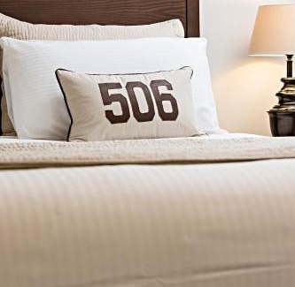 West Woodstock Hotel | On the River Inn