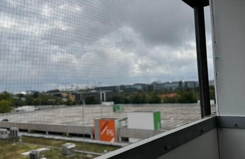 Alt-Moosach Apartment | On top Shopping Mall, 2 metro lines, quiet