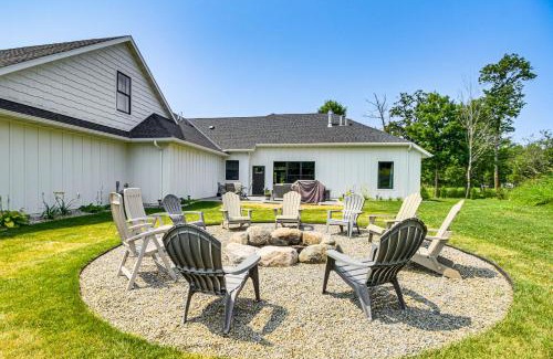 Onamia House | Onamia Vacation Rental about 1 Mi to Mille Lacs Lake!