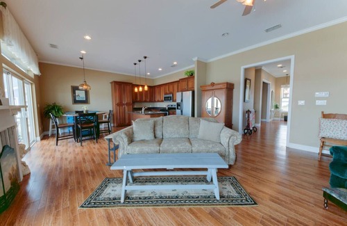 Navarre Beach House | Once Upon A Tide, Family Fun or Romantic Getaway