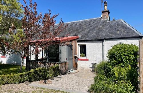 Marybank Apartment | One bed cosy Highland cottage near Beauly