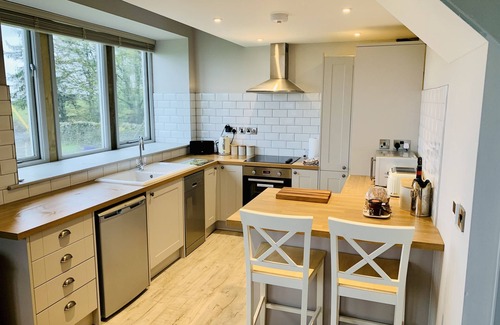 Sutton-in-Craven House | One bed Detached Converted Barn With Panoramic Views of the Wharf & Aire Valley