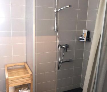 Meyrin Apartment | One bedroom 3pieces entire Modern Appartment close to Airport, CERN, Palexpo, public transport to the center of Geneva