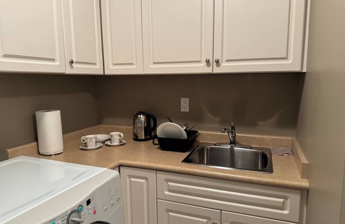 Richmond House | One bedroom and one bathroom with independent entrance, free Wi-fi, free parking