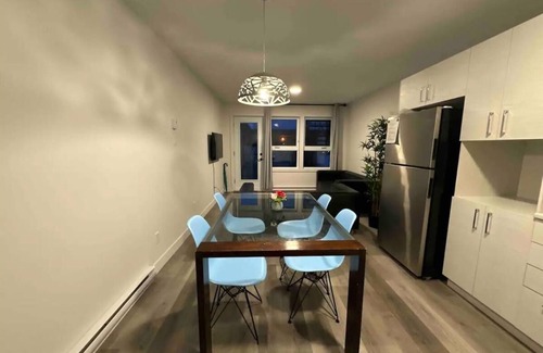 Longue-Pointe Apartment | One-Bedroom Apartment - 1905