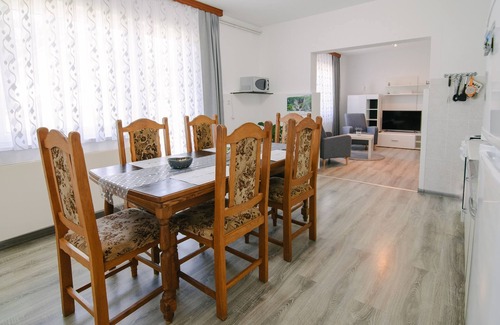 Lipovaca Dreznicka Apartment | One bedroom apartment with terrace Lipovača, Plitvice (A-17657-a)